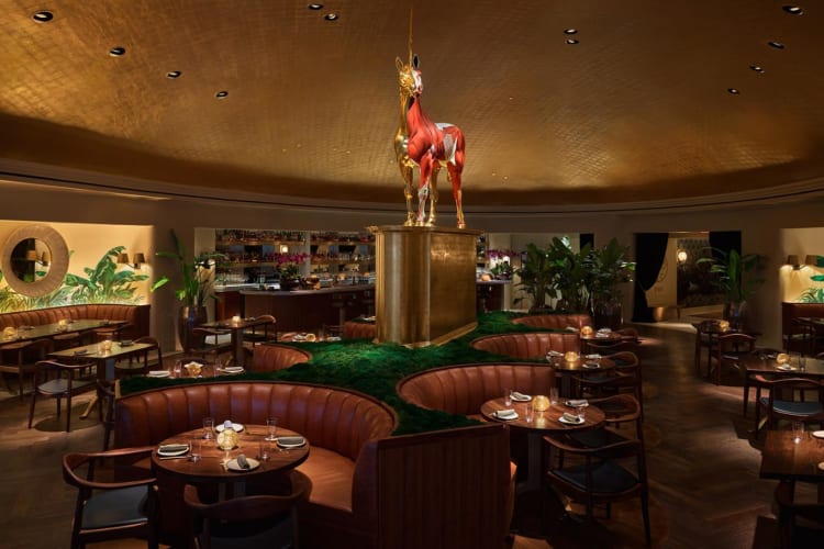 Pao by Paul Qui main dining area
